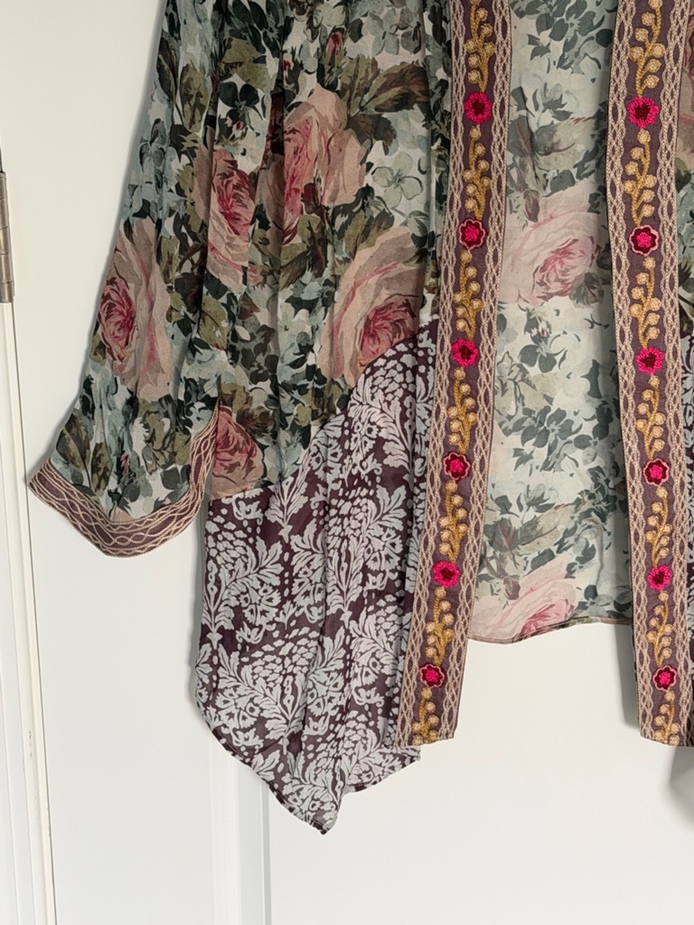 Soft Surroundings Embroidered Floral Sheer Kimono Topper Size Large 54996 - Picture 5 of 15